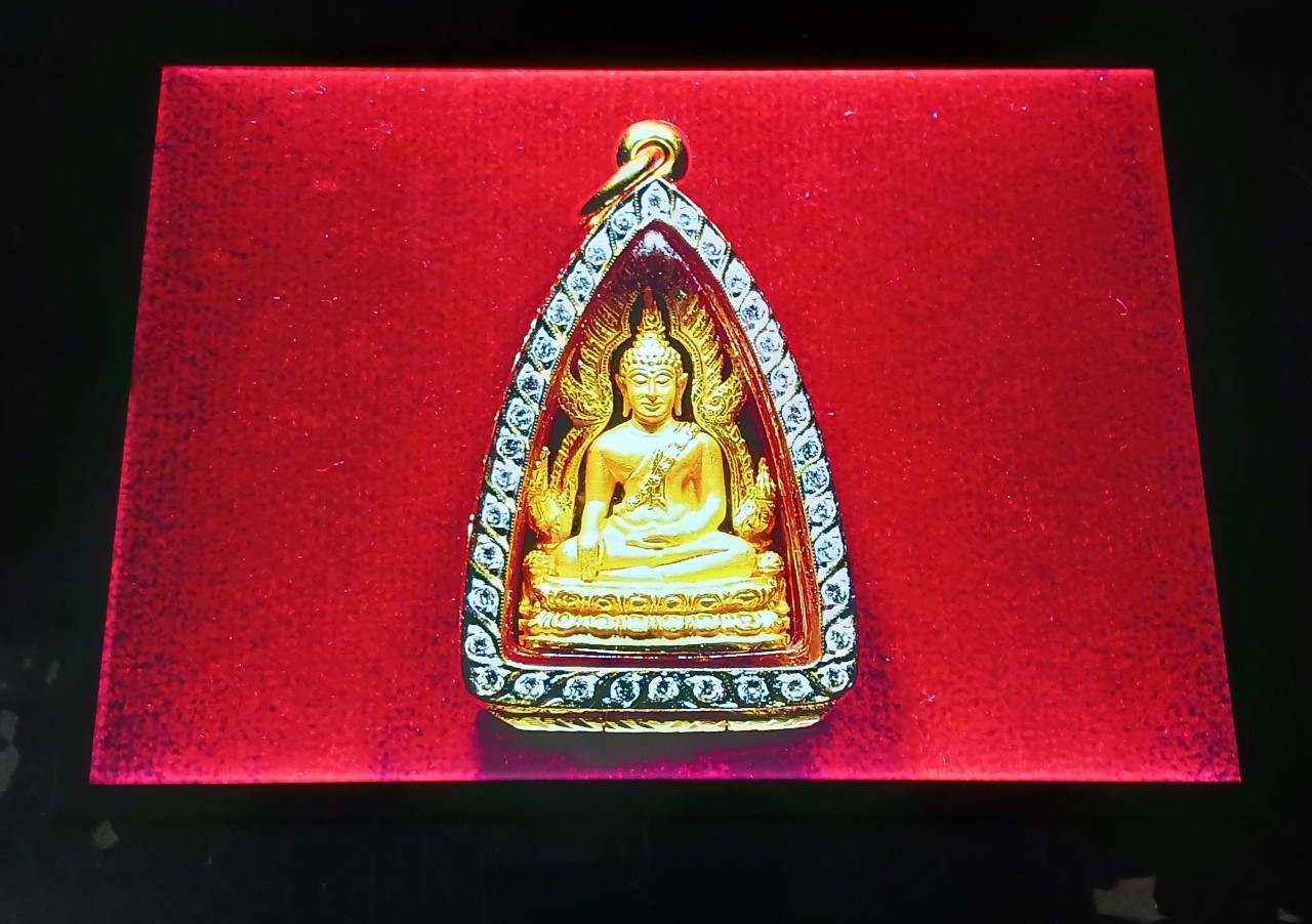 ป้ายไฟสลิม ''อัดกรอบพระเครื่อง''