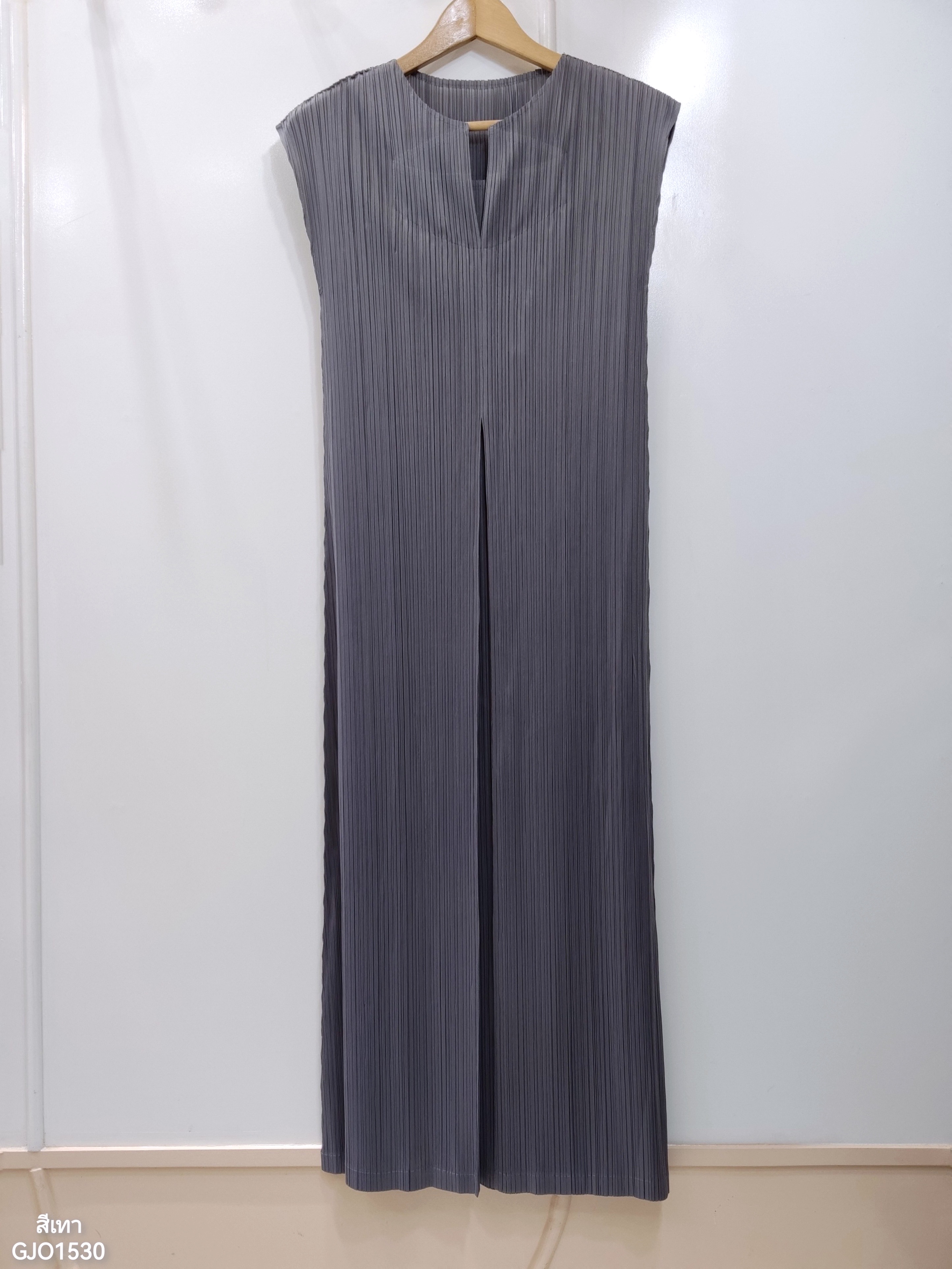 2MUAY รุ่น GJO1530 เดรสพลีทคุณภาพ OPEN NECK CAP SLEEVE PLEATED DRESS 10 สี FREE SIZE