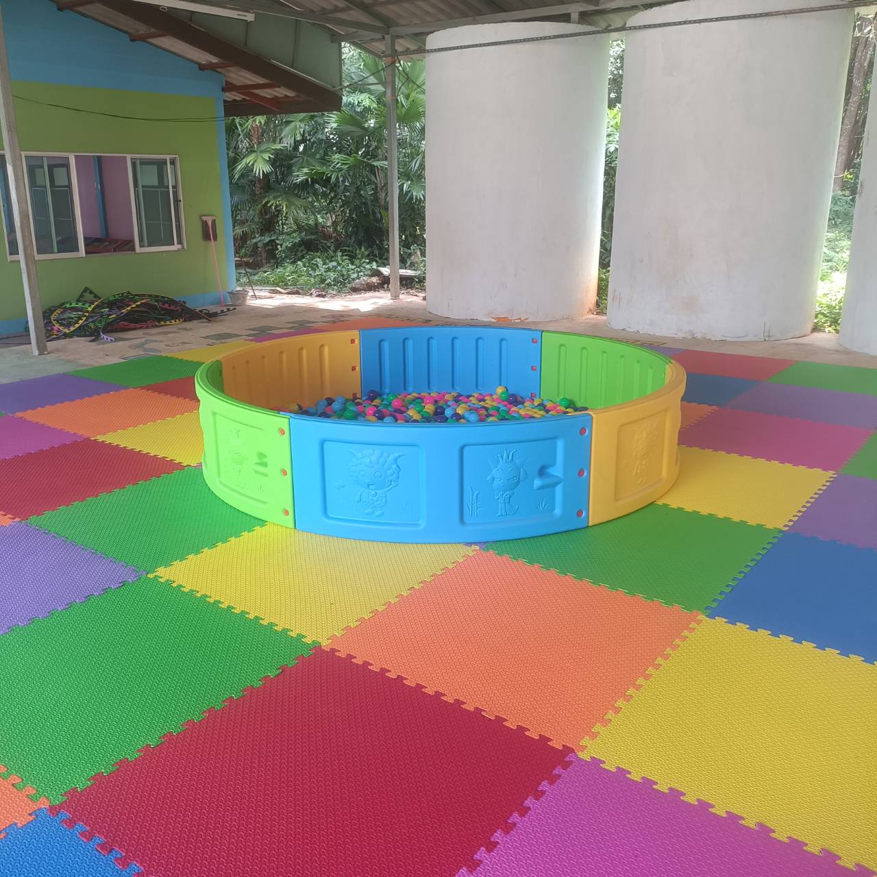 บ่อบอลกลม ,บ่อบอลพลาสติก,คอกกั้น, รั้วกั้นเด็ก, พร้อมส่ง คิดค่าส่งตามจริง