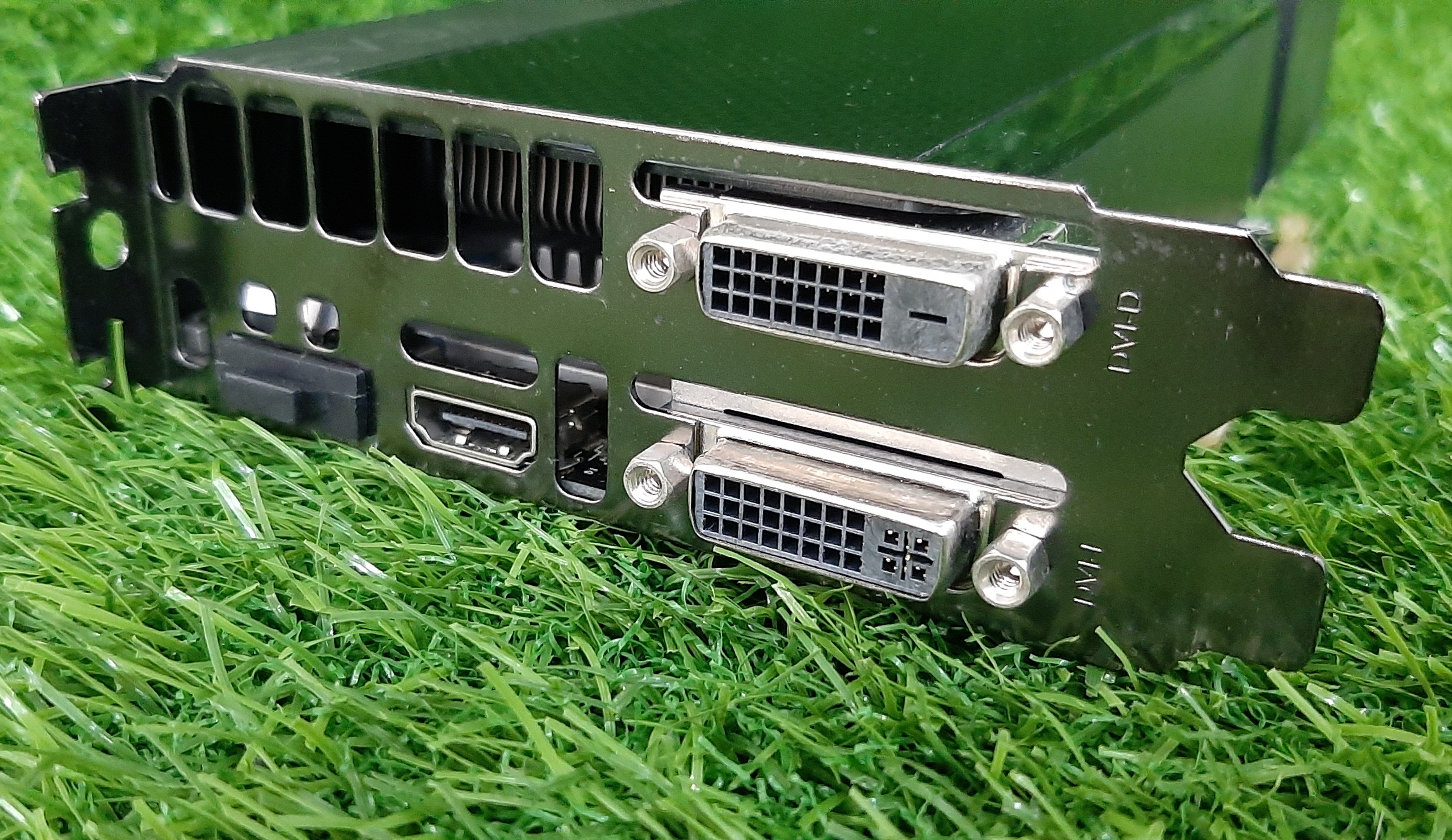 EVGA GeForce GTX660 2048MB GDDR5 192-Bit, Dual DVI-D, HDMI, DP สภาพดี มือสอง ประกันร้าน 1 เดือน