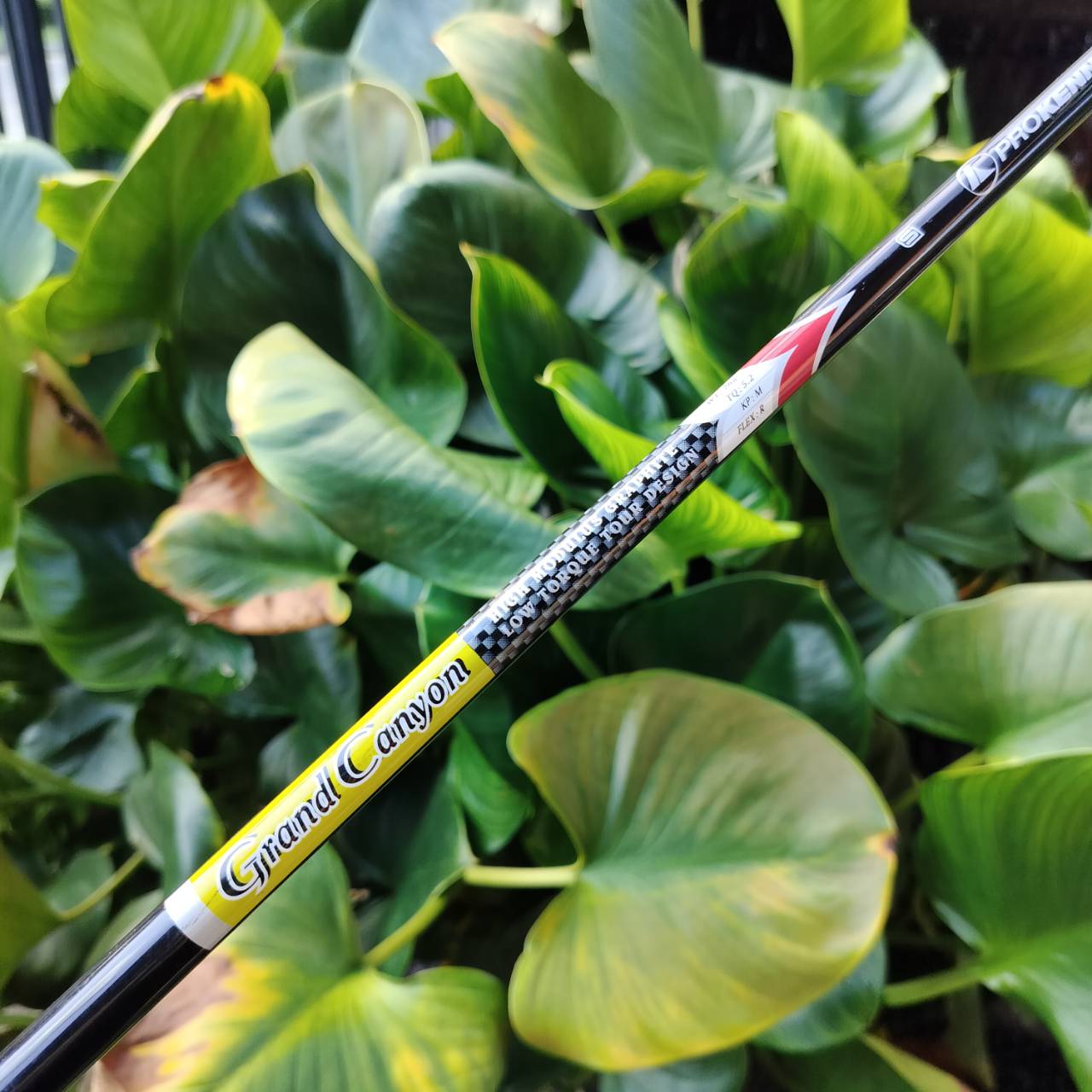 ไม้กอล์ฟครบชุด PRO KENNEX GRAND CANYON สภาพสวยงาม ให้ไม้มาได้ครบเครื่องมากๆ ดีทุกไม้ ถุงกอล์ฟ PROKENNEX เดิมตรงรุ่น และมี COVER ให้ครบทั้งชุดค่ะ ไม้กอล์ฟพรีเมี่ยมมือสอง ของแท้ By NakaraLuxurious