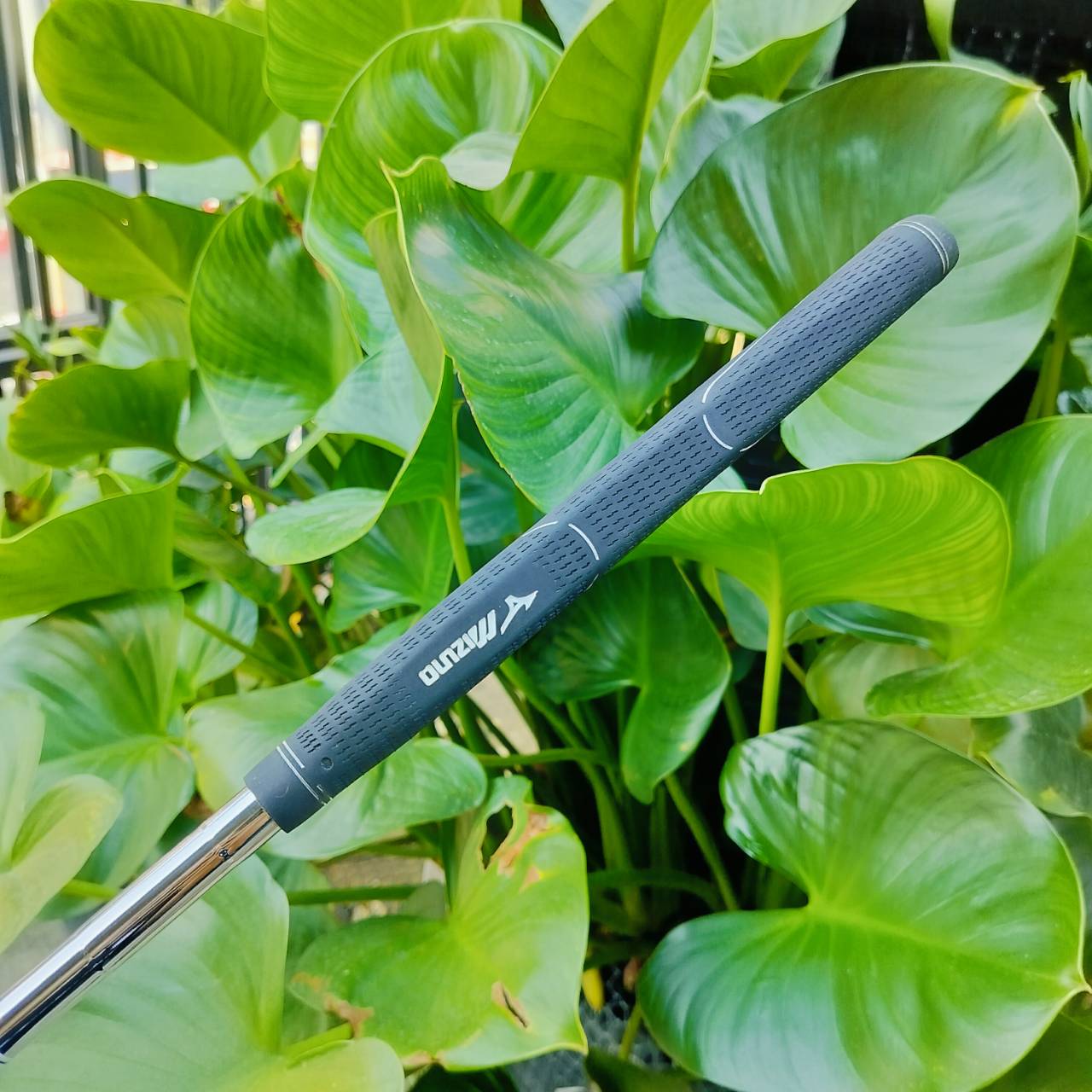 PUTTER MIZUNO RV 04 ยาว 33 นิ้ว สภาพสวยนางฟ้า มี COVER เดิมแท้ พัตเตอร์ทรงมอลเล็ตที่พัตต์ได้ง่าย ไม้กอล์ฟพรีเมี่ยมมือสอง ของแท้ By NakaraLuxurious