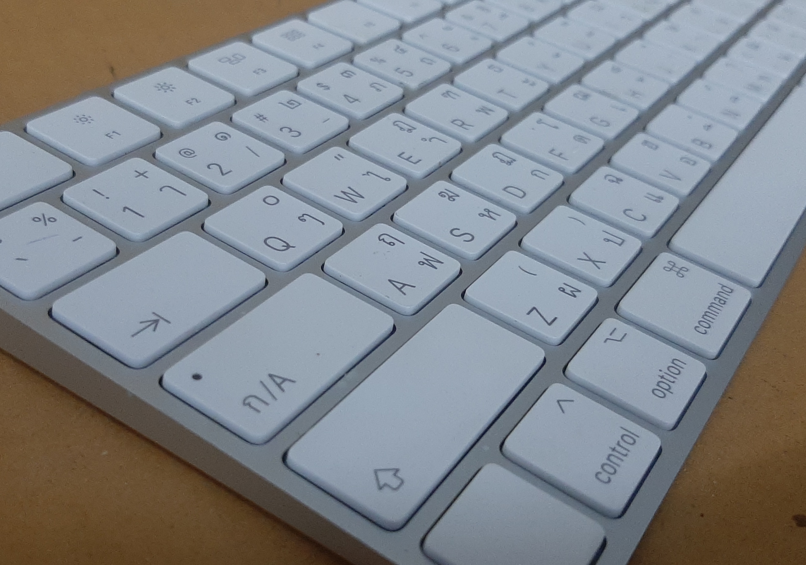 Keyboard Thai ไร้สาย Apple A1644 Magic มือสอง สภาพดี ประกันร้าน 7 วัน
