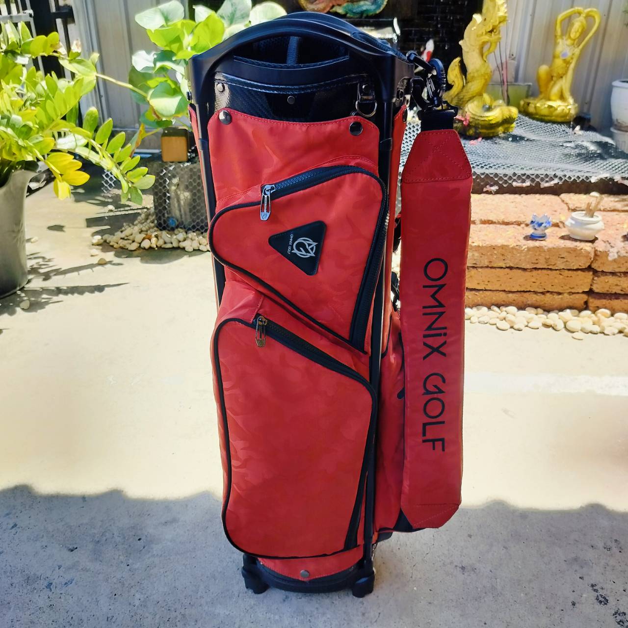 ถุงกอล์ฟ OMNIX GOLF ของแท้ มือสอง สภาพสวยมาก เดิมๆทุกอย่าง ถุงกอล์ฟพรีเมี่ยมมือสอง ของแท้ By NakaraLuxurious