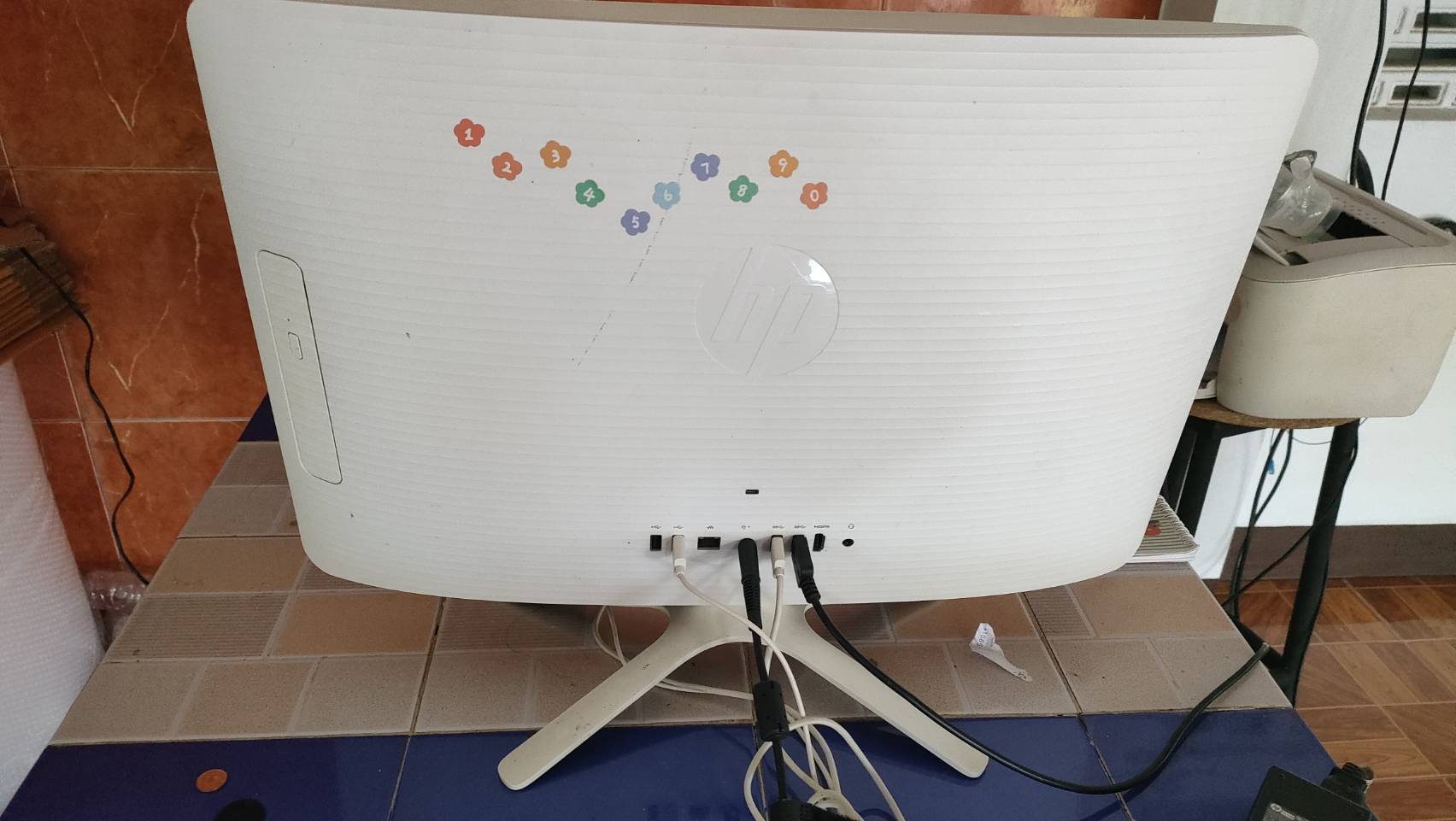 ALL IN ONE HP 22-B206D