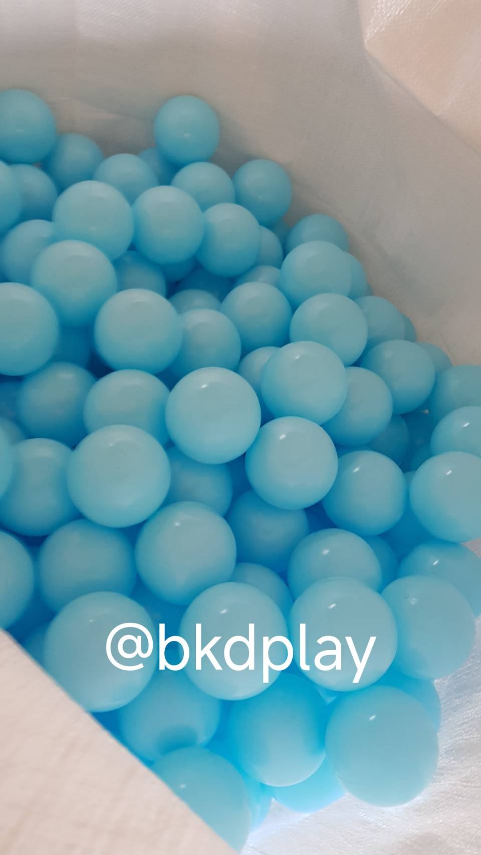 ลูกบอลพาสเทลสีอ่อน ลูกบอลบ่อบอล 7.5 ซม. ลูกบอลเลือกสีได้ สีละ100 ลูก ลูกบอลบ้านบอล ลูกบอลพลาสติกหนา ทนทาน สีสดสวย ผลิตในไทย ของเล่น พร้อมส่ง