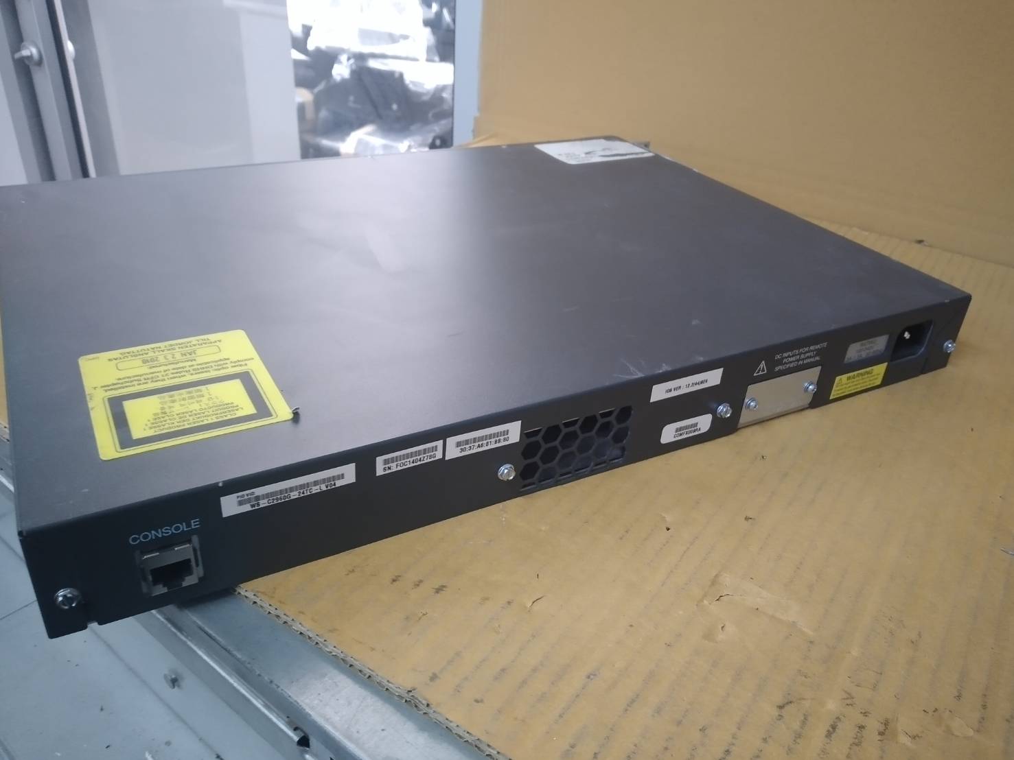 Cisco Catalyst 24-Port Switch Gigabit Managed + 4 x Shared SFP