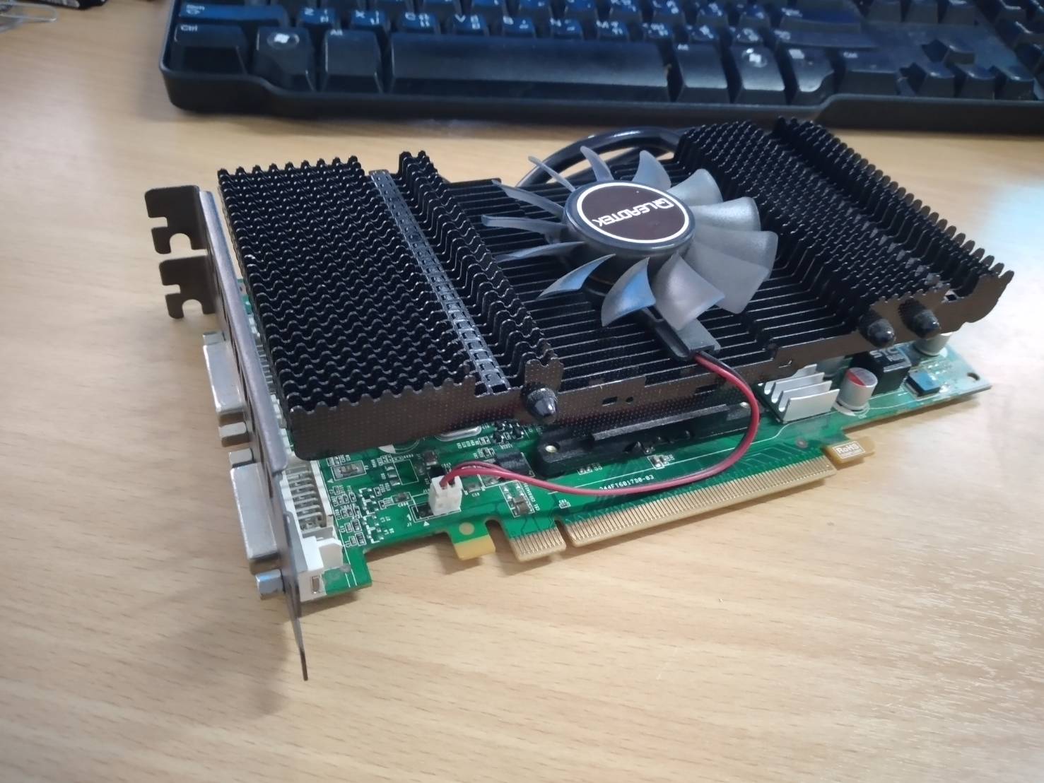 Leadtek WinFast GTS 250 1024MB GPU 2 x Dual Link DVI-I S-Video