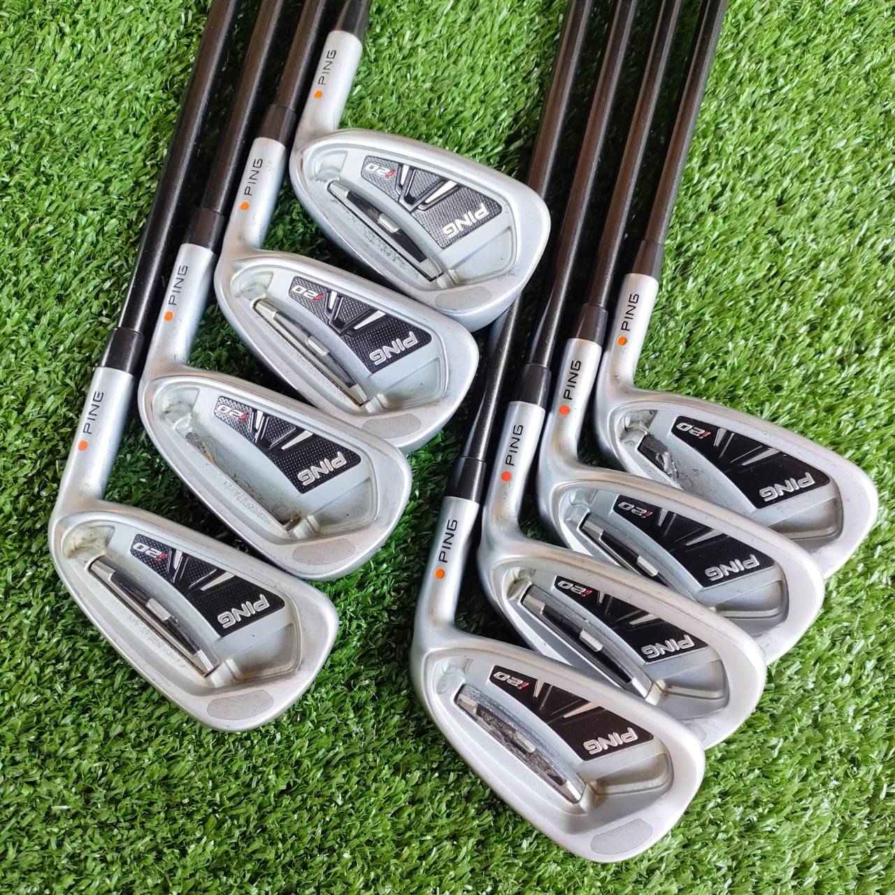 ชุดเหล็ก PING i20 จุดส้ม มีเหล็ก 5-9 เเละ SW U W ก้าน PING TFC 330 I FLEX R ได้เหล็กถึง 8 ชิ้น *มีพลาสติกด้านหลังหลุด 6 กับ W* ไม้กอล์ฟพรีเมี่ยมมือสอง ของแท้ By NakaraLuxurious
