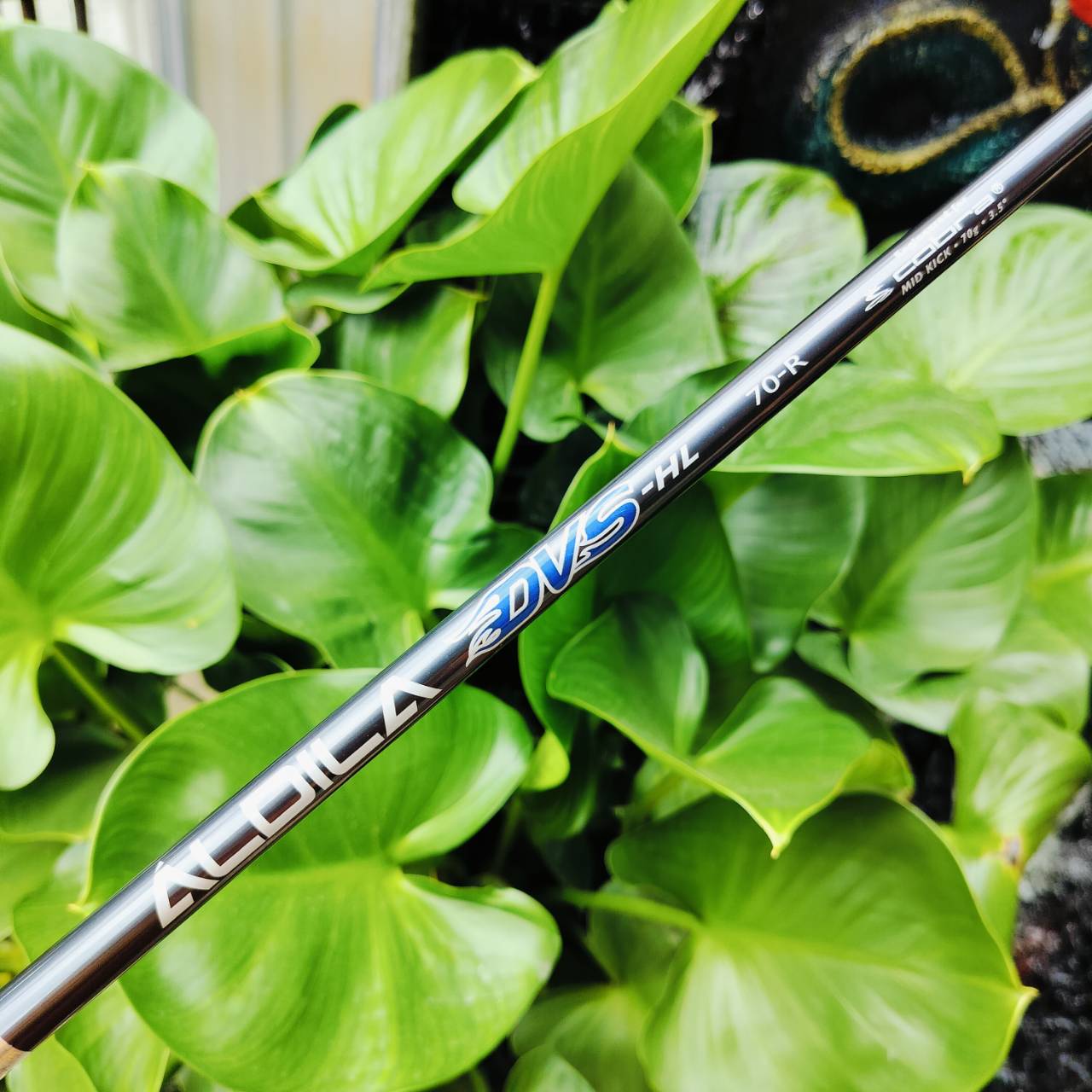 G WEDGE COBRA SZ องศา 49 ก้าน ALDILA DVS - HL 70R WEDGE มี CAVITY ชิพง่ายอย่างมาก ตีเต็มวงก็ได้อย่างสบาย ระยะขึ้นกรีน ระยะแอพโพรชเลยค่ะ ไม้กอล์ฟพรีเมี่ยมมือสอง ของแท้ By NakaraLuxurious