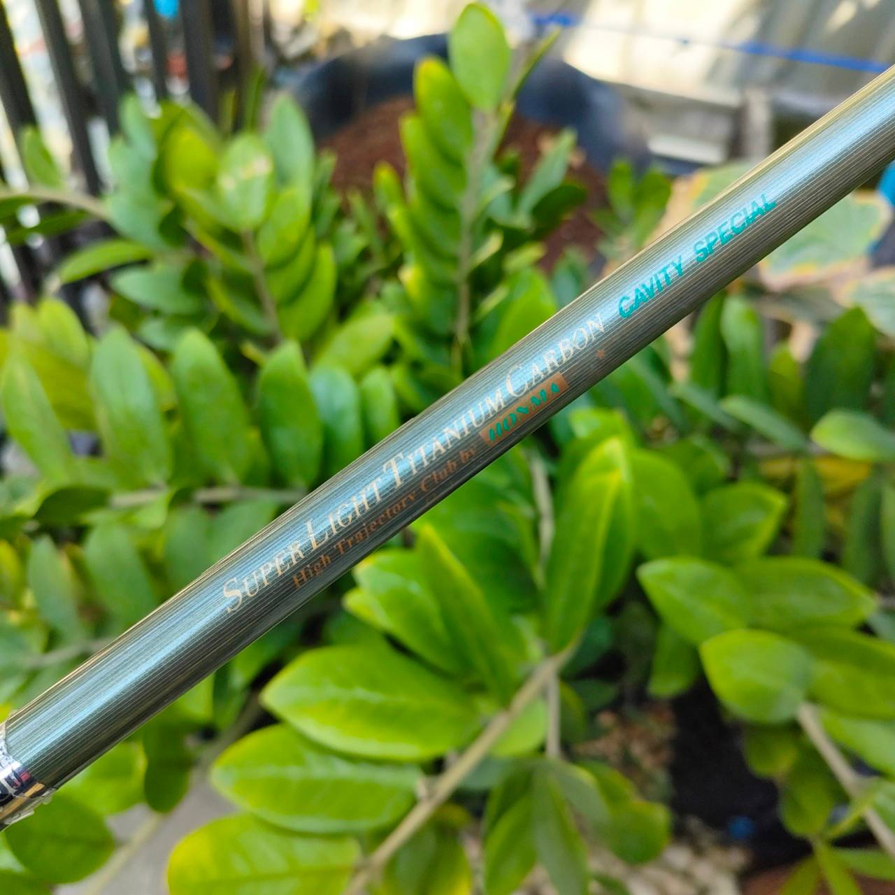 SW HONMA LB-717 CAVITY TOUR ก้าน SUPER LIGHT TITANIUM CARBON ก้านระดับ 1 ดาว เป็นก้าน TITANIUM ทั้งเบา และชิพแม่นมาก ควบคุมดี ไม้กอล์ฟพรีเมี่ยมมือสอง By NakaraLuxurious