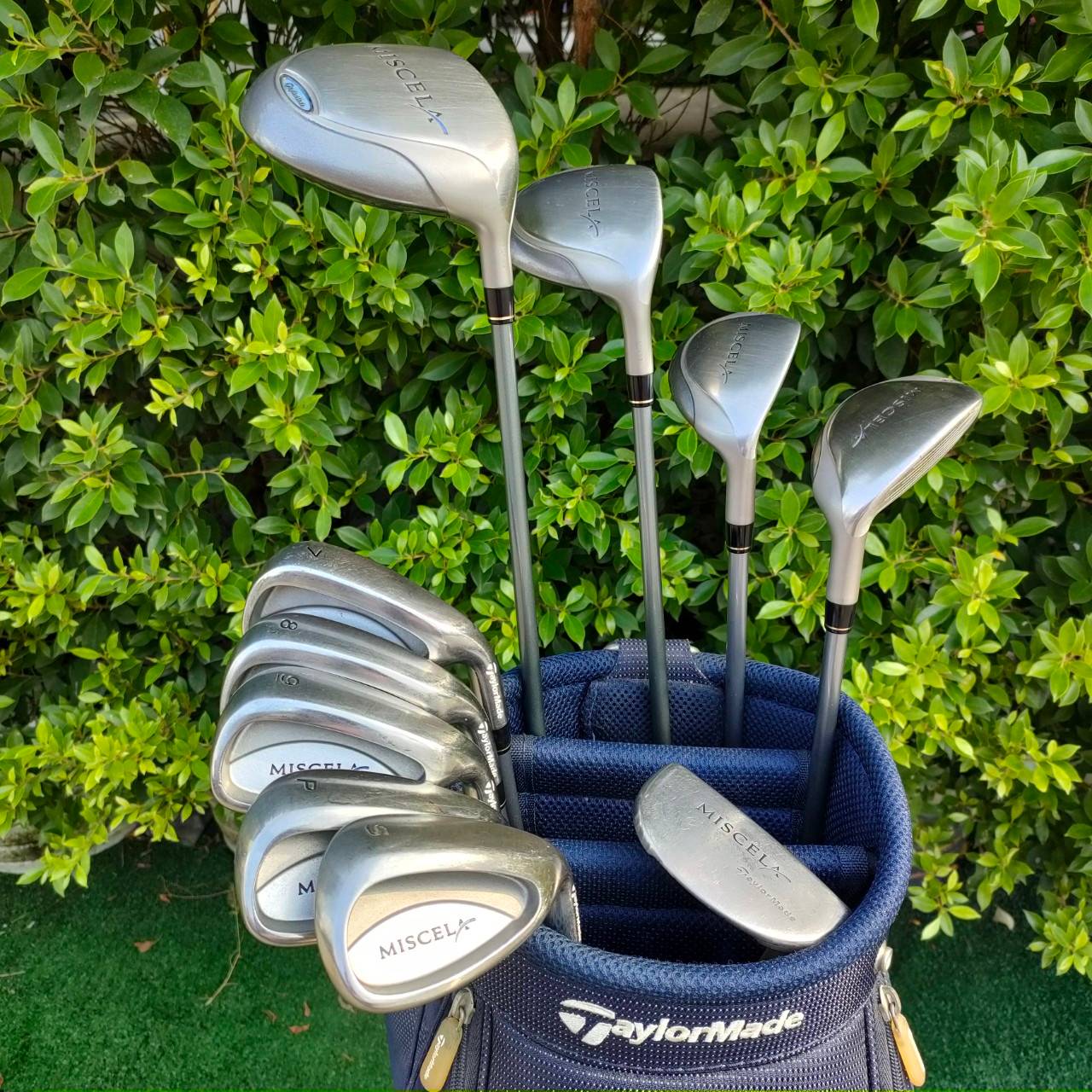 **ไม้กอล์ฟสำหรับผู้หญิง** FULLSET TAYLORMADE MISCELA ใช้ดีกว่าชุดจากจีนเยอะมากๆ เป็นก้านเบาพรีเมี่ยมจริงๆ หัวไม้หัวใหญ่ หน้าเด้ง ตีตรง ไม้ช่วยเพิ่มระยะให้อย่างดี ไม้กอล์ฟมือสอง ของแท้ BY NakaraLuxurious