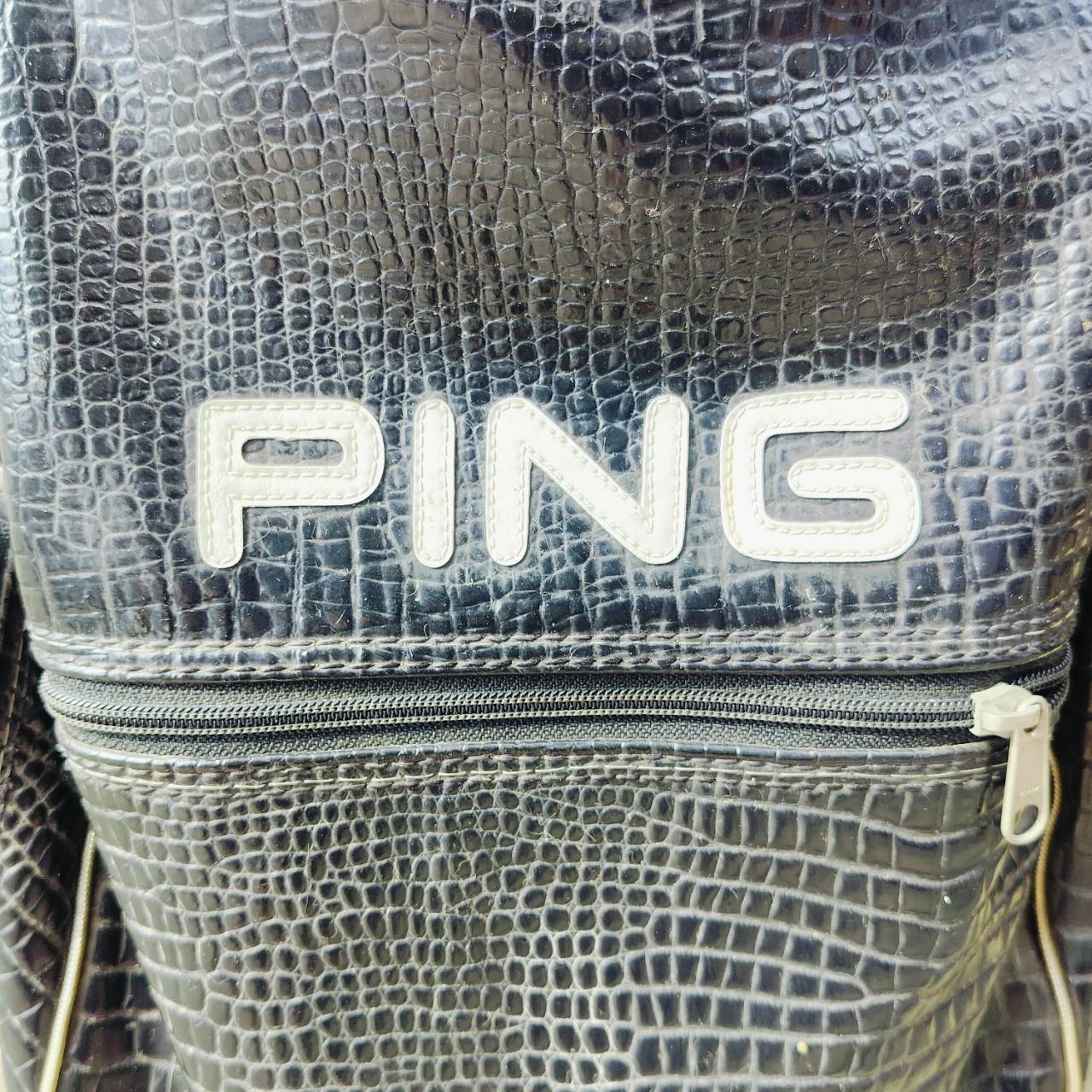 ถุงกอล์ฟ PING หนังเอลิเกเตอร์แท้ สุดวินเทจ สภาพสวยมากๆ หายากมาก