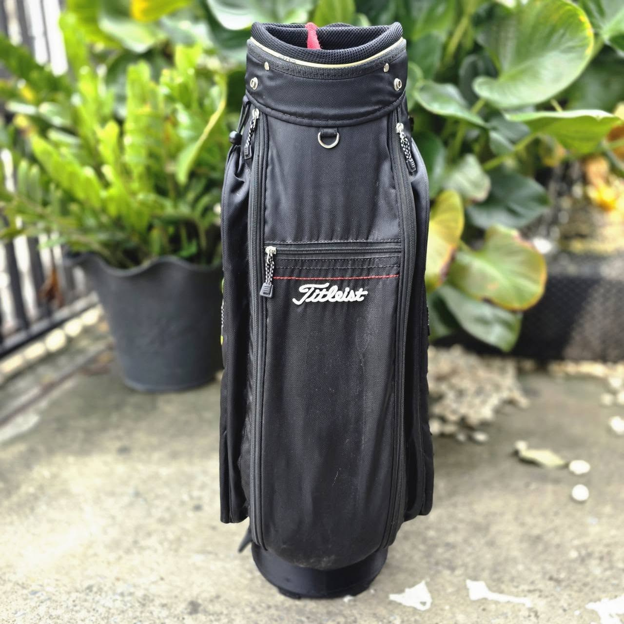 ถุงกอล์ฟ Titleist ของแท้ มือสอง พร้อมใช้ ของใหม่ราคาแพงมาก!!!