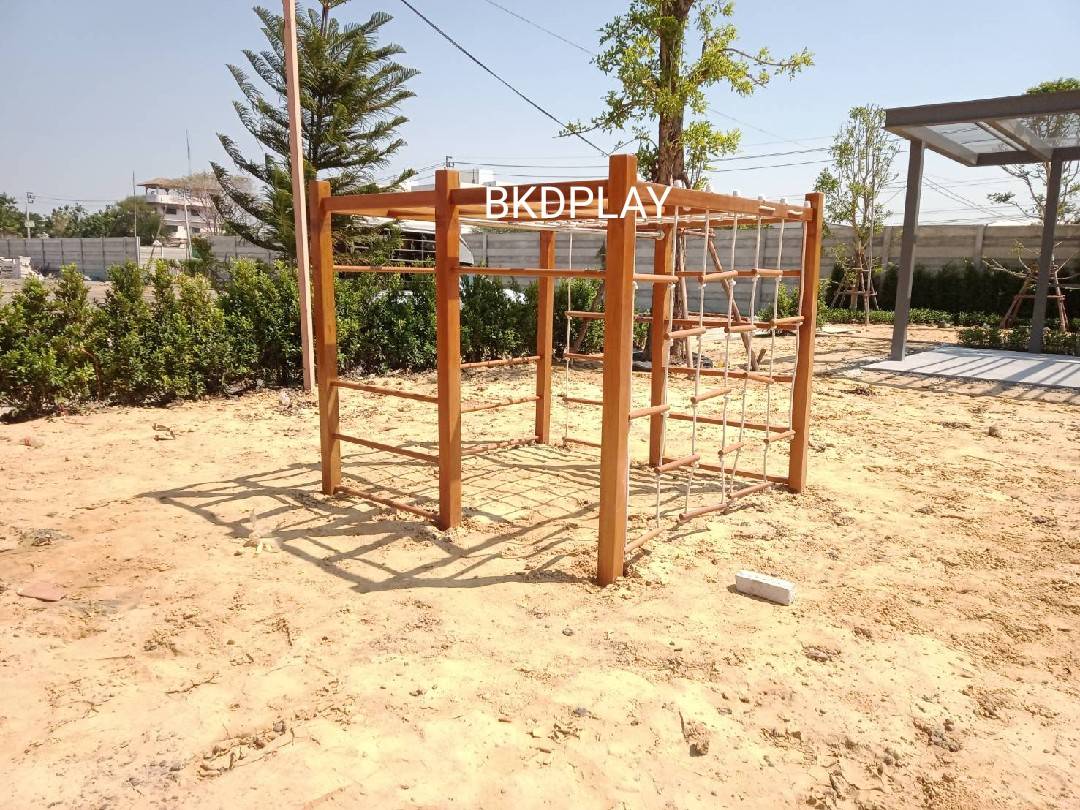 ปีนป่ายไม้ ปีนป่ายเชือก,ของเล่นสนาม,เครื่องเล่นสนามไม้ ไม้เนื้อแข็งอย่างดีผลิตในไทย งานกลางแจ้ง