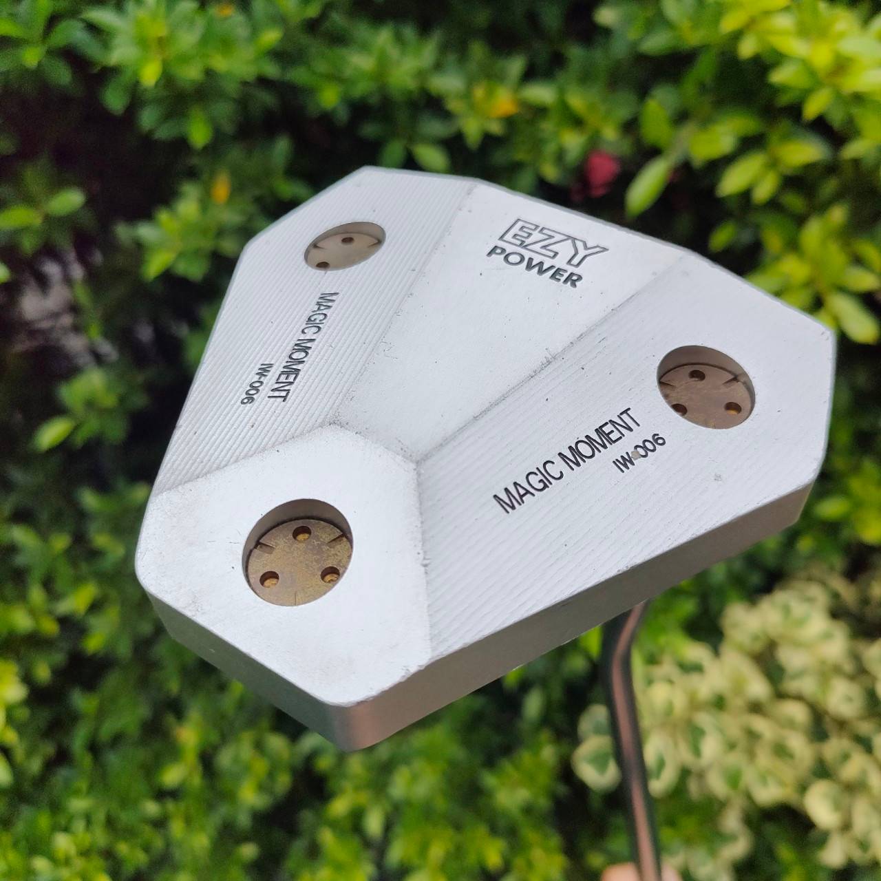 PUTTER EZY POWER MAGIC MOMENT IW-006 ความยาว 39 นิ้ว ก้าน EZY POWER กริฟเเบบยาว เป็นรุ่นแบบจิ้มพุง วางน้ำหนักได้บลํานซ์!! ไม้กอล์ฟมือสอง ของแท้ BY NakaraLuxurious