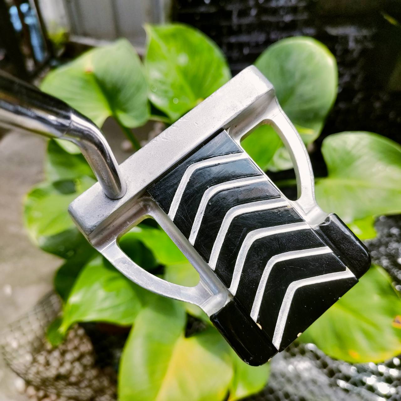 PUTTER Wilson Staff Kirk Currie IV ความยาว 34 นิ้ว STAFF ตัวนี้สุดพรีเมี่ยม ชดเชยความผิดพลาดสูงมากๆๆ พัตต์นิ่งมาก ตรง เล็งง่าย หน้า MILLED เกาะไลน์แบบสุดๆ ครบเครื่อง ไม้กอล์ฟพรีเมี่ยมมือสอง ของแท้ By NakaraLuxurious