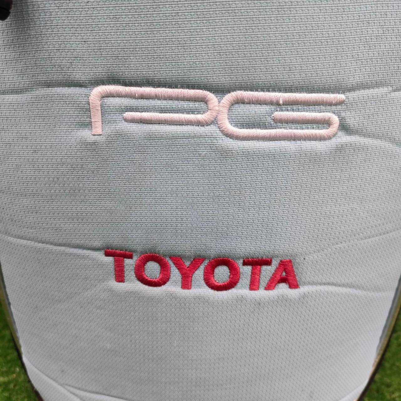 ถุงกอล์ฟ TOYOTA PG มือสอง ถุงสวยมาก วัสดุดีมาก ช่องใส่ของเยอะ