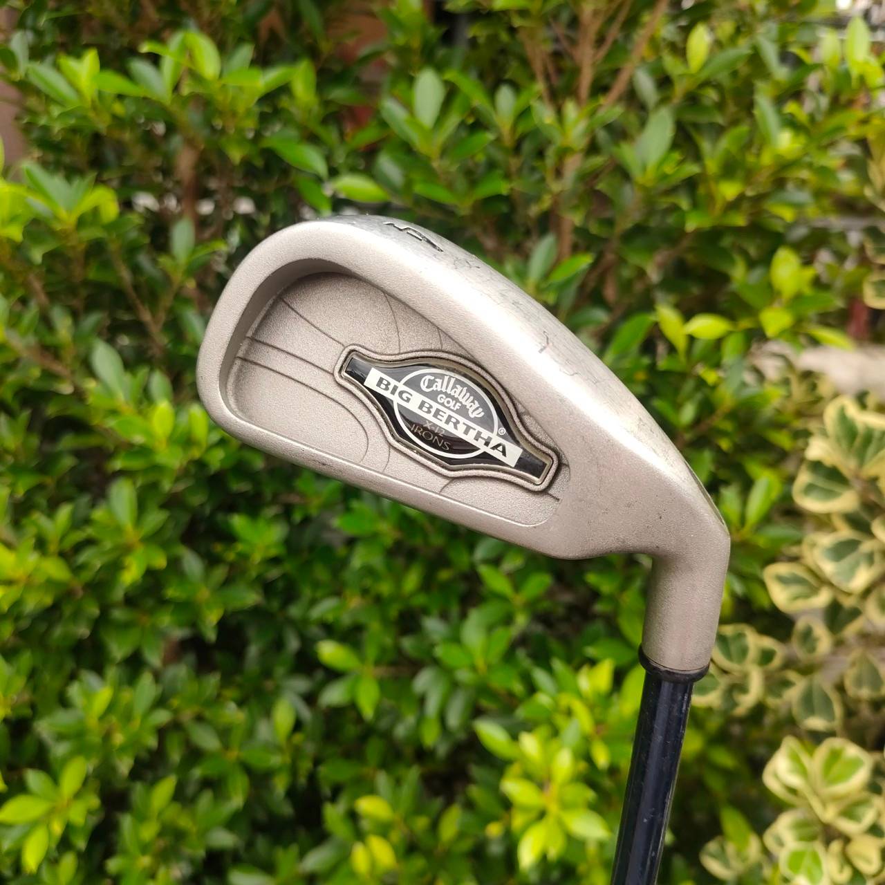 เหล็ก 4 CALLAWAY BIG BERTHA X-12 ก้าน RCH 99 FLEX FIRM สำหรับคนที่ตีเหล็กยาวไม่ค่อยได้ เหล็กนี้ช่วยได้ ขึ้นชื่อเรื่องความตีง่าย นุ่ม ได้ระยะ ก้านกำลังดี ตีตรง แม่นกรีน