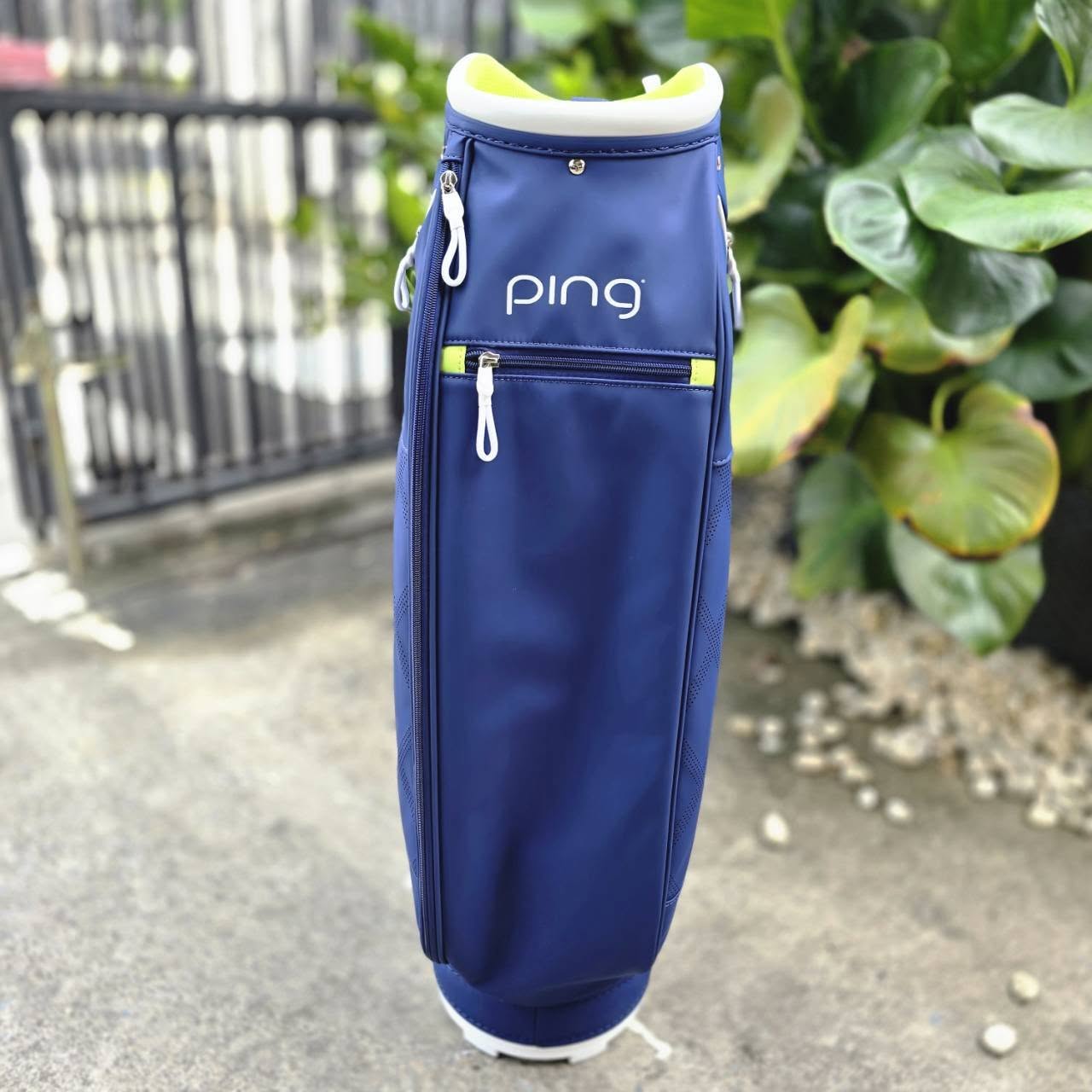 **ลดพิเศษ** ถุงกอล์ฟ PING LADY ของใหม่ ของแท้ น้ำหนักเบามาก กันน้ำ ขนาดพอดีมากค่ะ