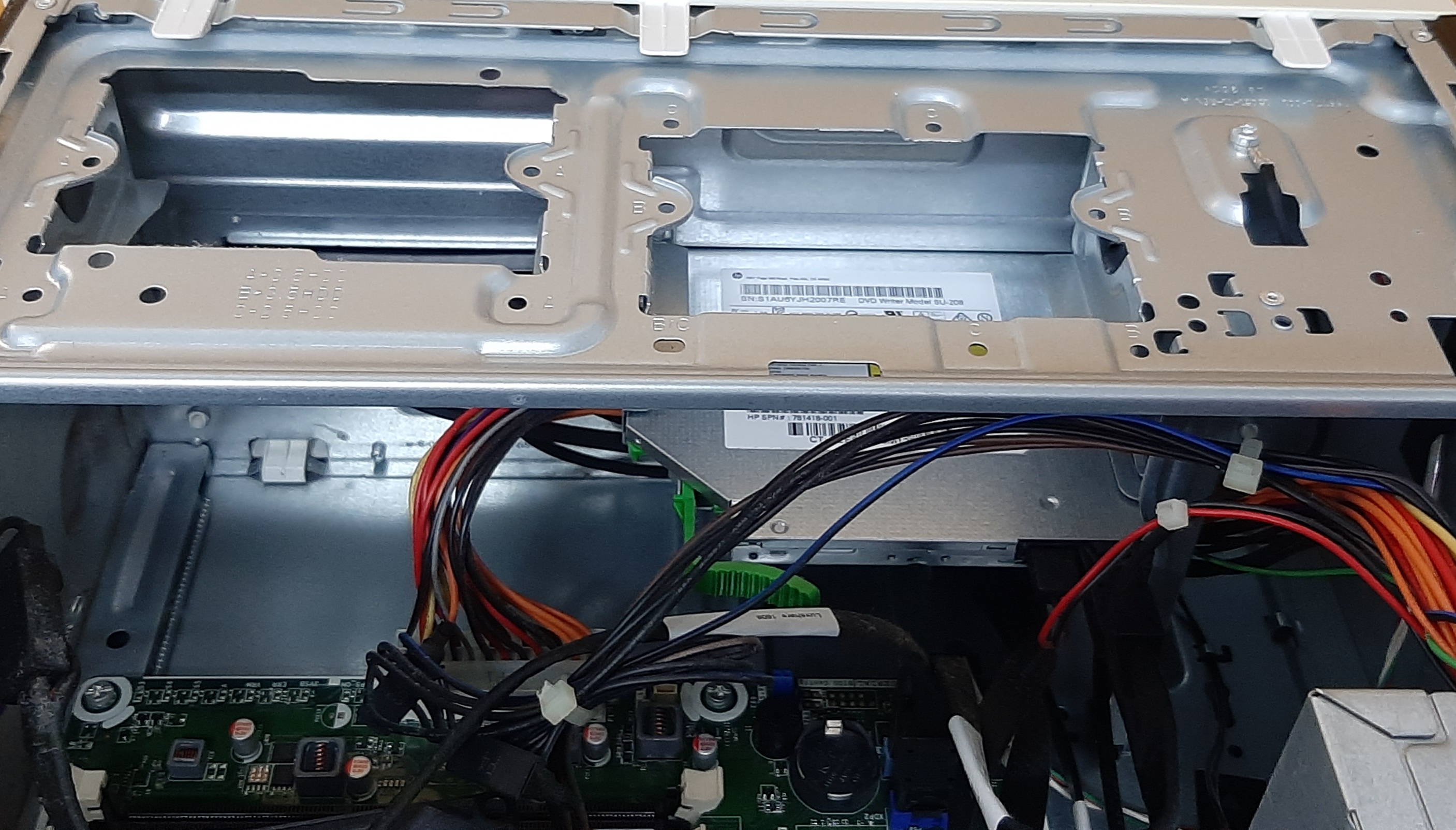 พีซีมือสอง ประกันร้าน 1 เดือน HP Pavilion Desktop 550-177L (i3-6100 Ram8GB SSD120GB)