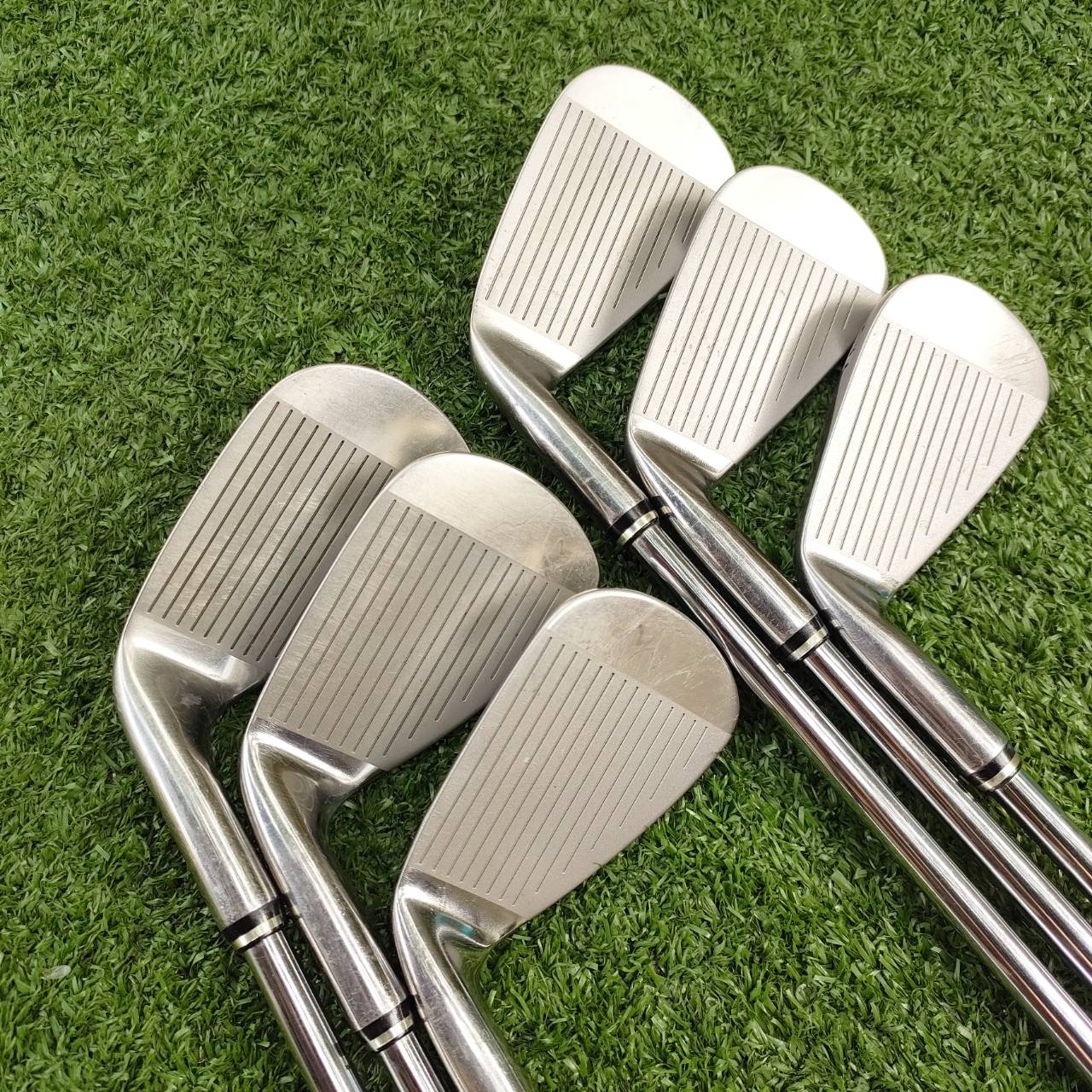 ชุดเหล็ก SRIXON GIE มีเหล็ก 5-9 เเละ PW ก้าน N.S.PRO 950 GH FLEX S เหล็กใบใหญ่ ตีง่ายมาก และช่วย เรื่องระยะอย่างมาก ก้านเหล็กเบา เพียงแค่ 95 กรัม ไม้กอล์ฟมือสอง ของแท้ BY NakaraLuxurious