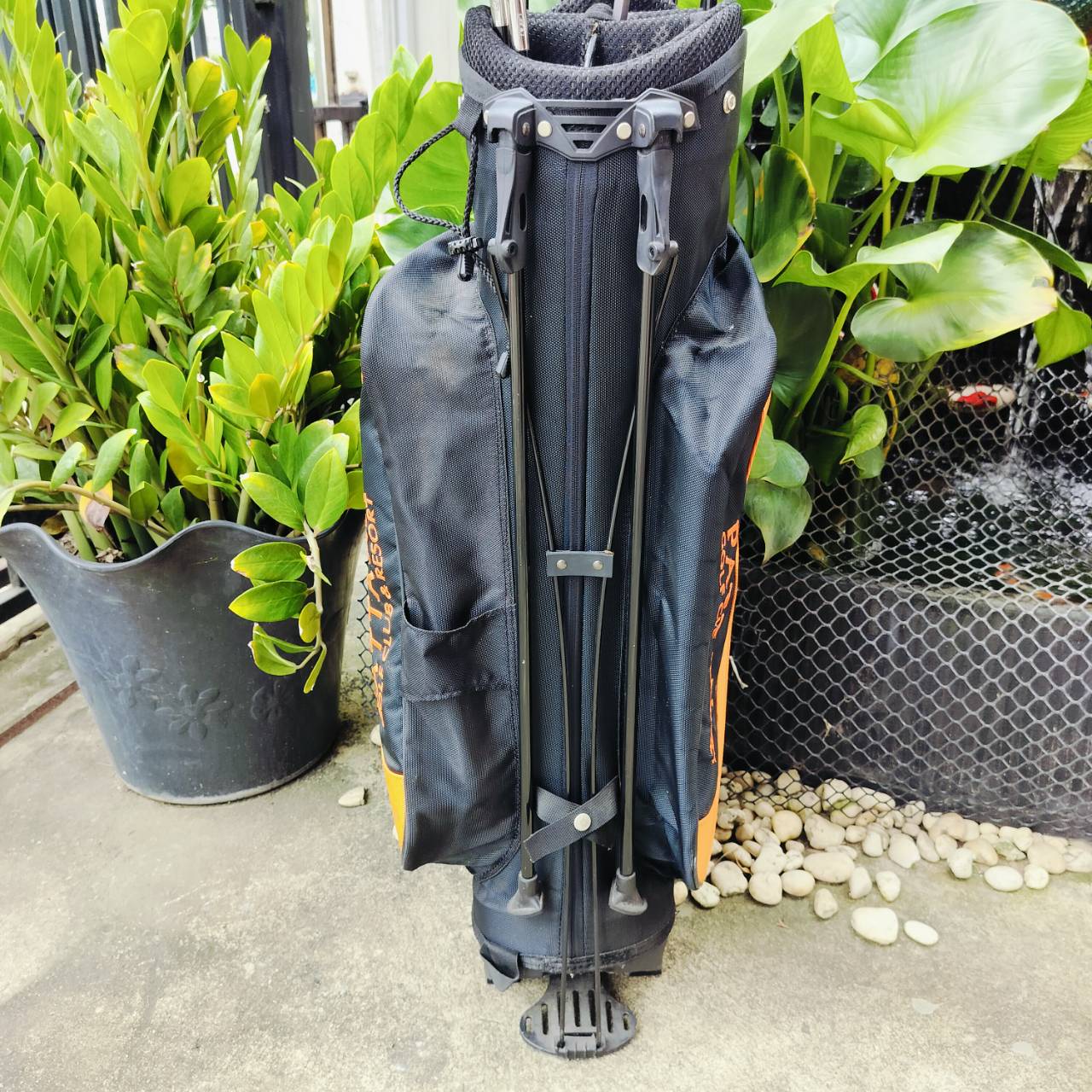 ไม้กอล์ฟครบชุด MITSUSHIBA XR5 พร้อม COVER หัวไม้ตรงรุ่น ชุดใหญ่ 5 หัว ถุงกอล์ฟเป็นแบบขาตั้ง น้ำหนักเบาสบาย หัวไม้ชุดใหญ่ ได้ถึง 5 หัว มือใหม่ตีสบาย ไม้กอล์ฟพรีเมี่ยมมือสอง ของแท้ By NakaraLuxurious