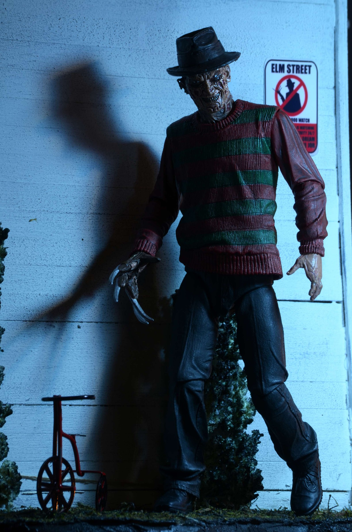 [สั่งจอง]Neca 7" : Ultimate Freddy 30th Anniversary