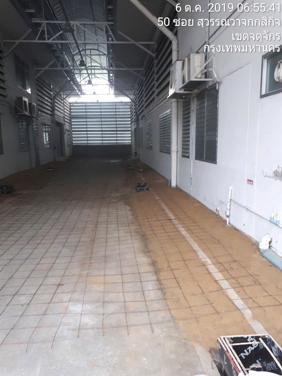 งานเทพื้น ทำหลังคาทางเชื่อมอาคารวิศวโรงงาน ม.เกษตร