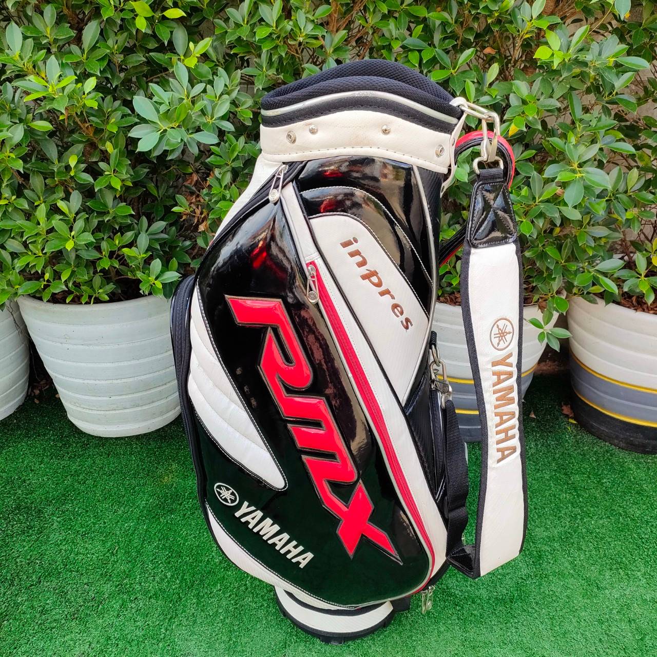 ถุงกอล์ฟ YAMAHA INPRES RMX มือสอง **มีตำหนิ คอพเวอร์ลอก**