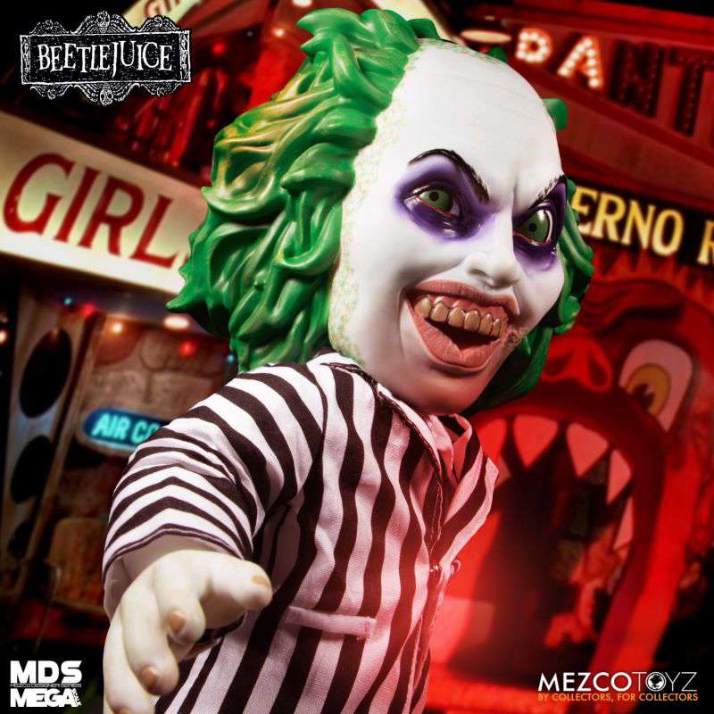[สั่งจอง] Mezco MDS Mega Scale Talking 15" : Beetle Juice