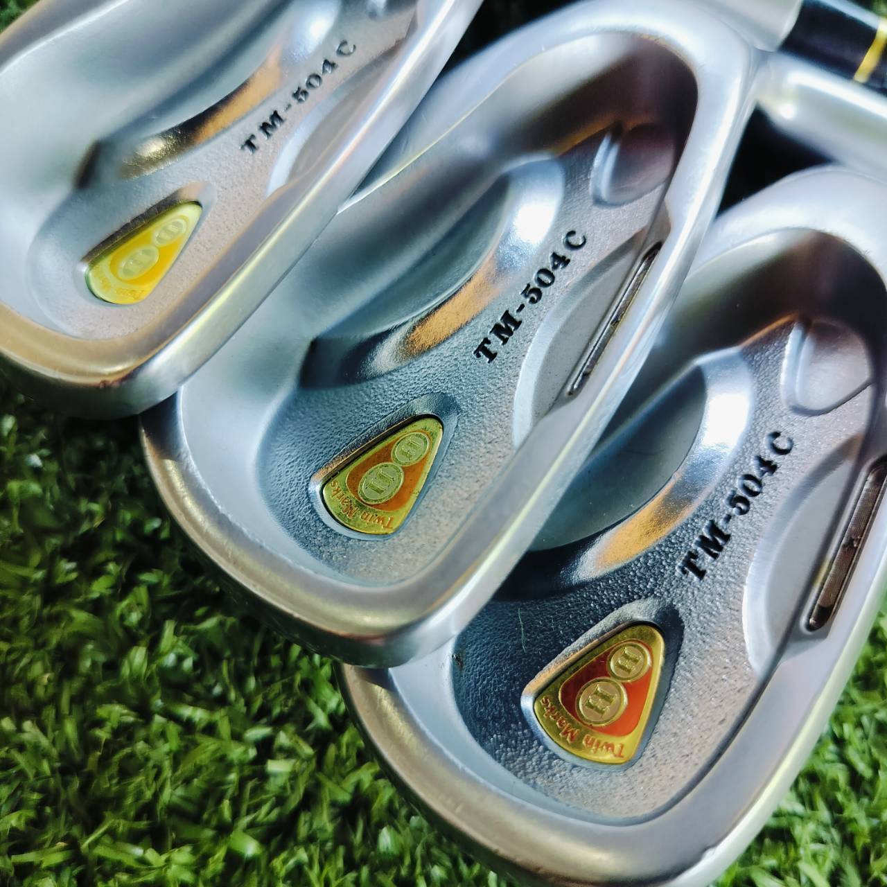 ***ไม้กอล์ฟผู้หญิงพรีเมี่ยม*** ชุดเหล็ก HONMA TM 504C ก้าน ARMRQ 846 FLEX L **1ดาว** เป็นก้านถักพรีเมี่ยมสูงสุดของญี่ปุ่น ไม้กอล์ฟพรีเมี่ยมมือสอง ของแท้ By NakaraLuxurious