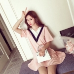 ชุดเดรสแฟชั่นเกาหลี ผ้าชีฟองหนานุ่ม ไม่บางค่ะ แบบและสีตามภาพ