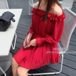 ชุดเดรสปาดไหล่ ผ้าชีฟองอัดพลีส แขนซีทรู สีแดง ตามแบบ