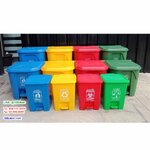 ถังขยะแบบเหยียบ ทรงเหลี่ยม 35 ลิตร