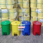 ถังขยะแยกประเภท ทรงกลม แบบเหยียบ 15 ลิตร