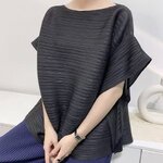 2MUAY รุ่น GJO10252 เสื้ออัดพลีท DROP SLEEVE PLEATED TOP สีดำ FREE SIZE