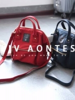 กระเป๋าถือ หรือสะพาย ยอดฮิต สีแดงส้ม สไตล์ญี่ปุ่น