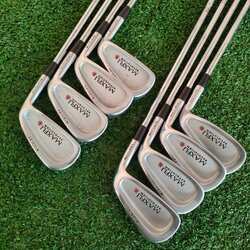 ชุดเหล็ก MAXFLI REVOLUTION มีเหล็ก 3-9 เเละ PW ก้าน DYNAMIC GOLD FLEX R ชุดนี้ออกหลังจากที่ Taylormade ซื้อไปแล้ว ทำให้ได้คุณภาพที่สูงมากในราคาแสนเบา