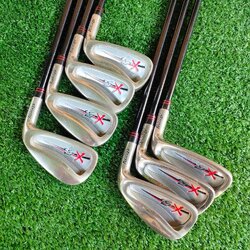 ** ไม้กอล์ฟสำหรับผู้หญิง ** ชุดเหล็ก T-ZOOM X5 มีเหล็ก 4-8 เเละ PW SW ก้าน MEMORY ACTION FLEX L เหล็ก FORGED CAVITY ทำให้ตีทั้งนุ่ม และตีง่าย ไม้กอล์ฟพรีเมี่ยมมือสอง ของแท้ By NakaraLuxurious