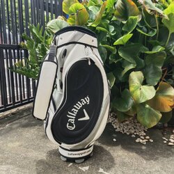 ถุงกอล์ฟ Callaway มือสอง – แบบ 14 ช่องแยกไม้ ฟังก์ชันครบ ตอบโจทย์นักกอล์ฟที่ชอบความเป็นระเบียบ!
