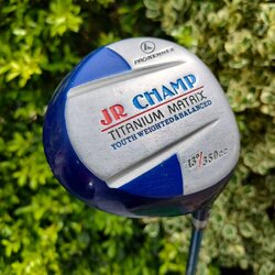 ** ไม้กอล์ฟสำหรับเด็ก ** DRIVER PROKENNEX JR CHAMP องศา 13 ก้าน JR CHAM ความยาวของไม้ 37 นิ้ว น้องๆเหมาะมาก ไม้คุณภาพดี องศาดี ก้านดี หัวใหญ่นะครับ ถ้าเทียบของเด็ก ตีง่ายมากๆๆ เด้งด้วยตีไกล