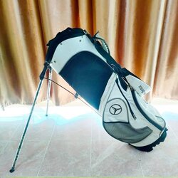 ถุงกอล์ฟขาตั้ง MERCEDES-Benz ขาตั้ง มือสอง ของศูนย์เบนซ์ แทบไม่ได้ใช้ พลาสติกที่ขาตั้งยังไม่แกะออก