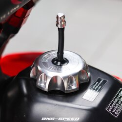 ฝาปิดถังน้ำมันแต่ง CRF250/300L, CRF450RL - สีเงิน