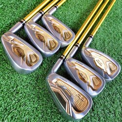 ชุดเหล็ก Honma Beres IS-05 Forged *** ก้าน 3 ดาว *** ARMRQ ∞ FLEX SR เป็นสุดยอดก้านจาก TORAYCA ดีที่สุดในโลก ก้าน 3 ดาว ปกติราคาชุดนี้ 120,000 บาทค่ะ ไม้กอล์ฟพรีเมี่ยมญี่ปุ่นมือสอง ของแท้ By NakaraLuxurious