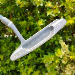 PUTTER PING PAL4 ความยาว 35 นิ้ว ก้าน PING รุ่นนี้เป็นรุ่นหน้ายาว สุดยอดพัตเตอร์มาตรฐาน ซีรี่ Calassic ของ PING ไม้กอล์ฟมือสอง ของแท้ BY NakaraLuxurious
