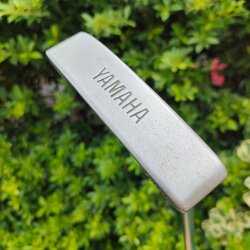 PUTTER YAMAHA EX0236 ความยาว 34 นิ้ว ก้าน YAMAHA สภาพสวยเดิมๆทุกอย่าง พัตเตอร์ ที่สร้างอย่างพิถีพิถัน จากญี่ปุ่น ไม้กอล์ฟมือสอง ของแท้ BY NakaraLuxurious