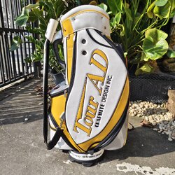 ถุงกอล์ฟ TOUR AD ถุง TOUR ใบใหญ่ ภายในบุกำมะหยี่ น่าใช้แบบสุดๆเลยค่ะ