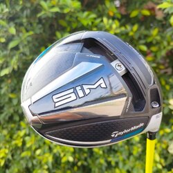 DRIVER TAYLORMADE SIM FADE องศา 9 ก้าน MAMIYA ATTAS PUNCH ซิม SHAPE IN MOTION (SIM) หัวไม้รุ่นใหม่ที่ TaylorMade Golfไม้กอล์ฟมือสอง ของแท้ BY NakaraLuxurious