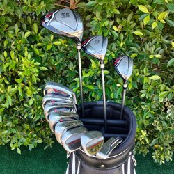 FULLSET BRIDGESTONE BG-100 สุดยอดเซ็ตพรีเมี่ยมญี่ปุ่น สภาพสวยนางฟ้า!! ก้าน DIMANA ทั้งชุด COVER เดิมสวย ถุงกอล์ฟสวยมาก!! ไม้กอล์ฟมือสอง ของแท้ BY NakaraLuxurious